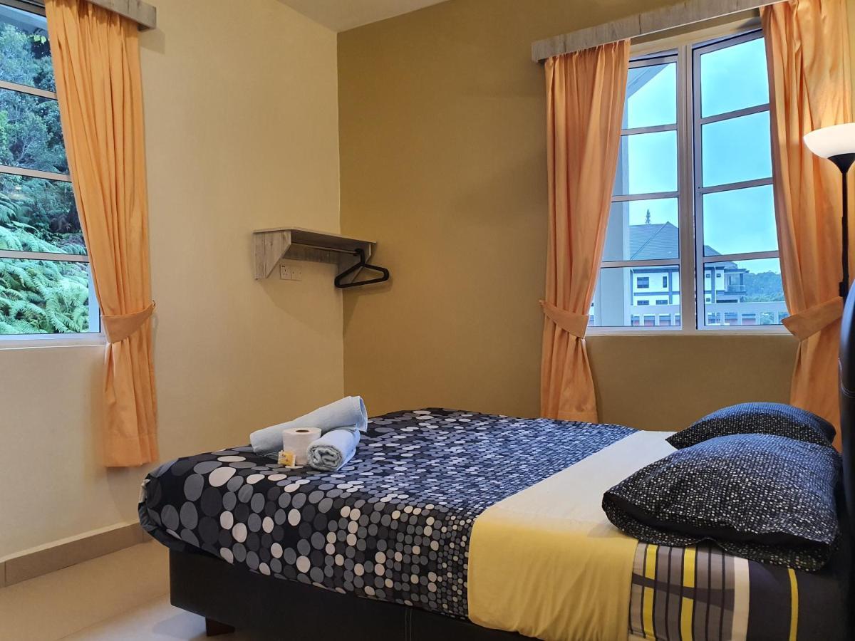 Fathers Guesthouse Bungalow Cameron Highlands Bagian luar foto