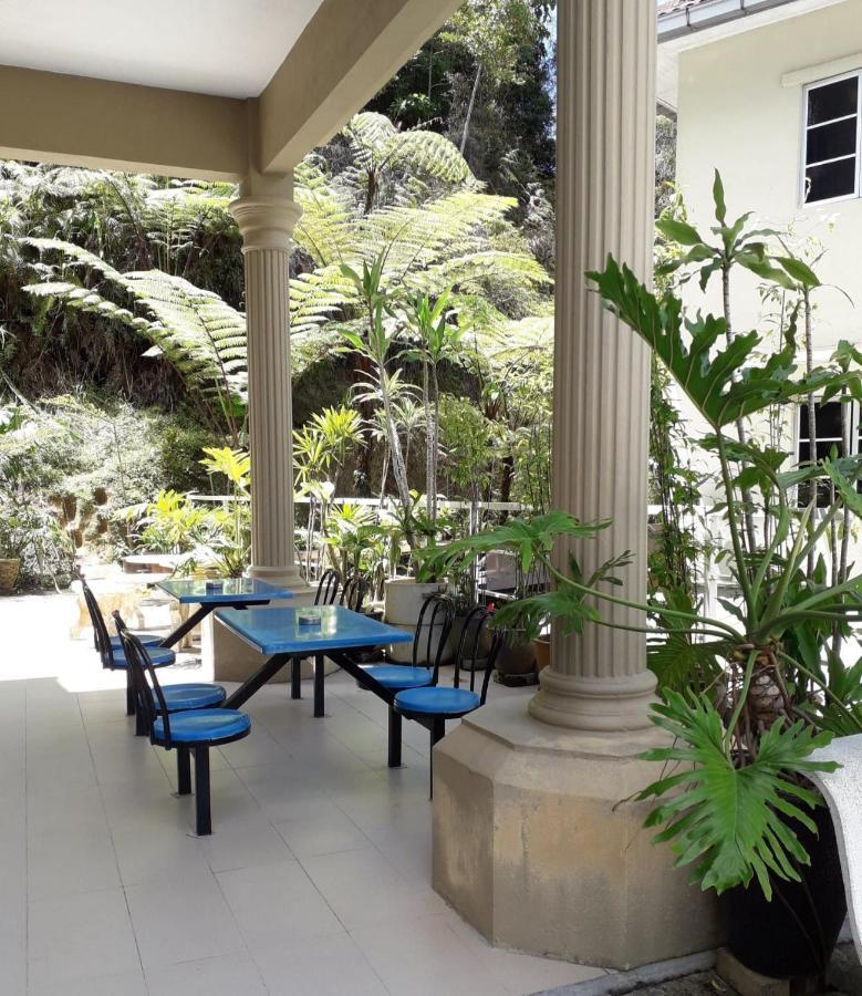Fathers Guesthouse Bungalow Cameron Highlands Bagian luar foto