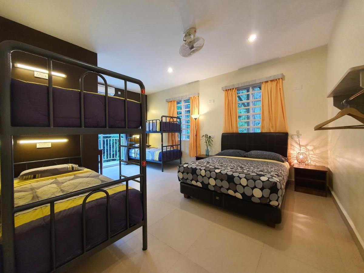 Fathers Guesthouse Bungalow Cameron Highlands Bagian luar foto