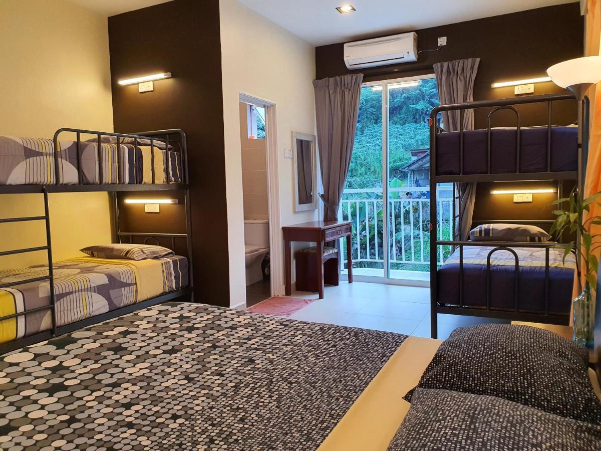 Fathers Guesthouse Bungalow Cameron Highlands Bagian luar foto