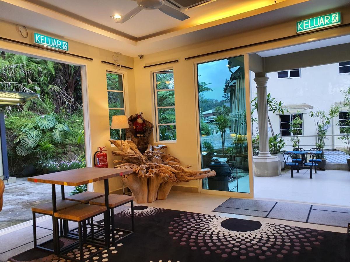 Fathers Guesthouse Bungalow Cameron Highlands Bagian luar foto
